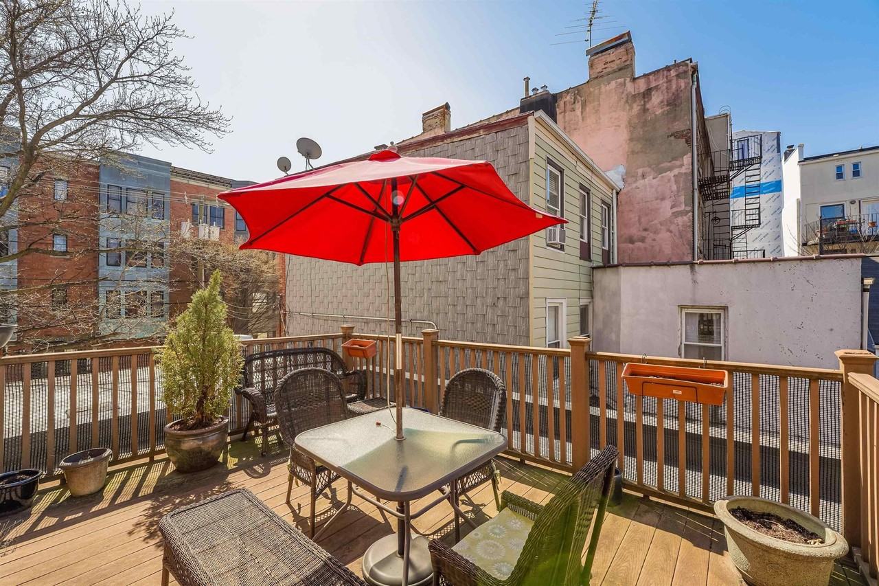 202 Garden St #1 - Photo 7 of 24