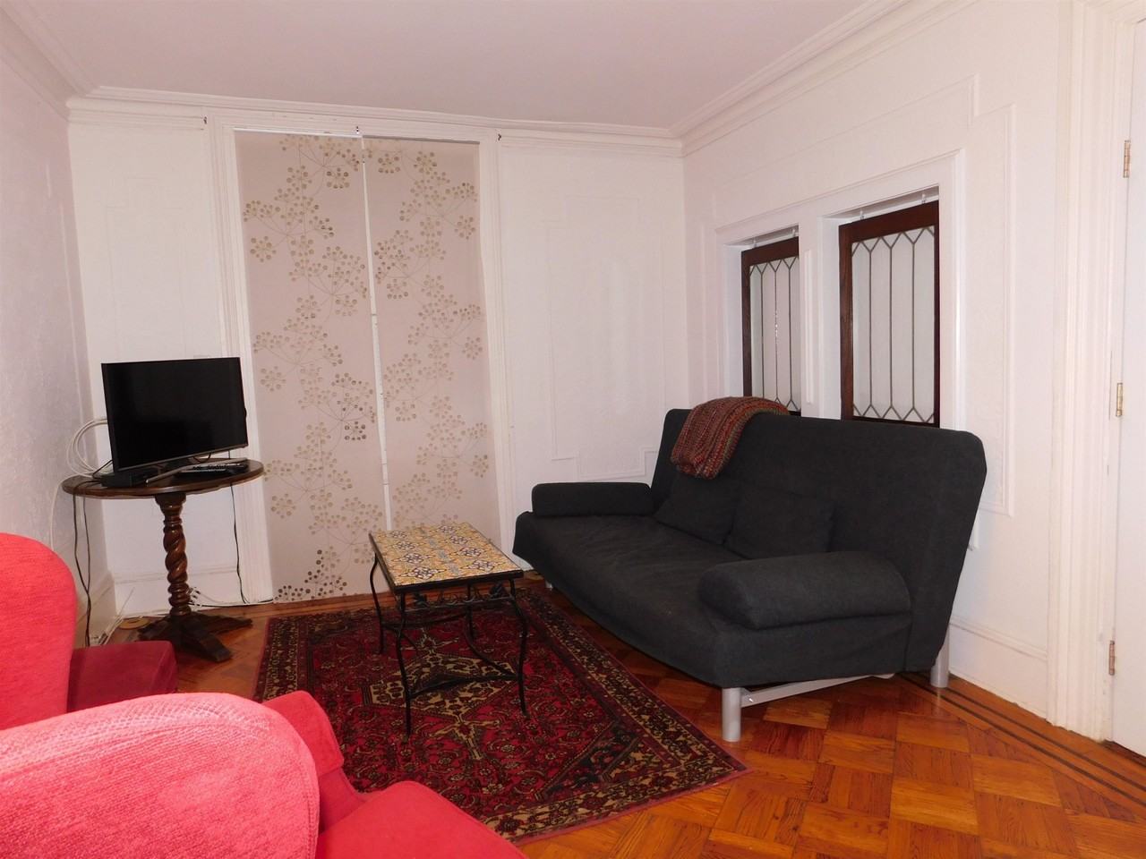 1113 Bloomfield St #1 - Photo 3 of 17