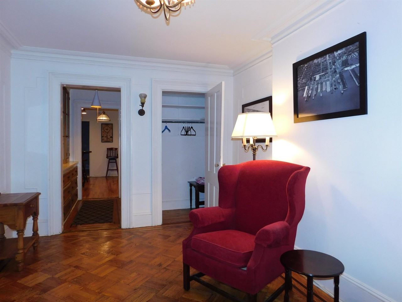 1113 Bloomfield St #1 - Photo 4 of 17