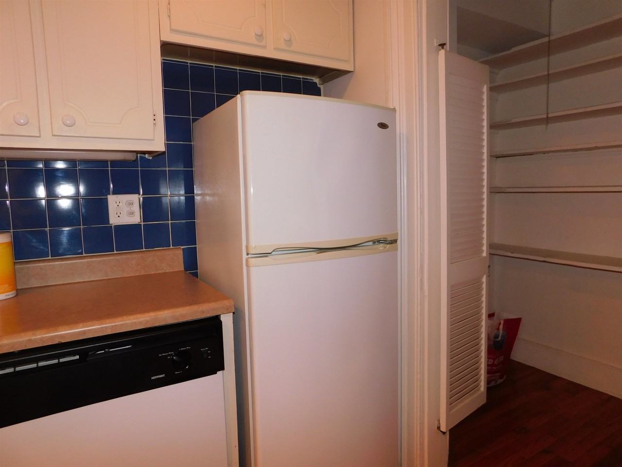 1113 Bloomfield St #1 - Photo 6 of 17