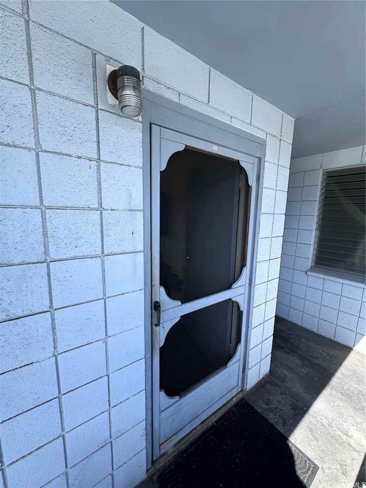 1920 Young St Apt 14 - Photo 5 of 6