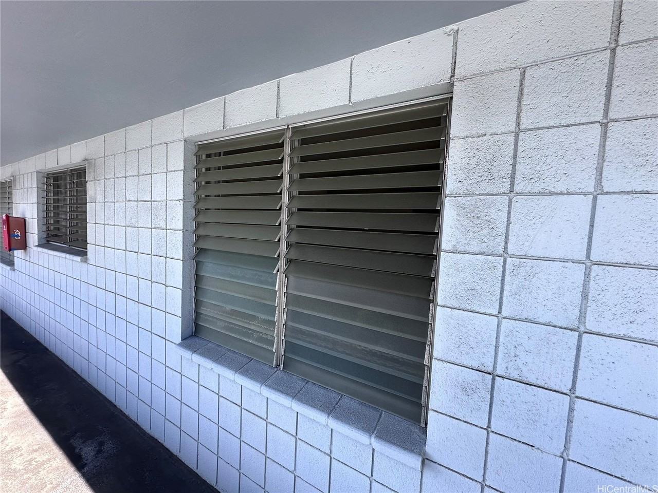 1920 Young St Apt 14 - Photo 6 of 6