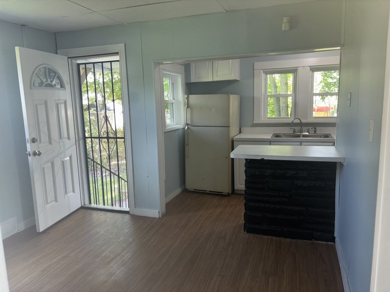 639 Fairgreen Ave #1 - Photo 3 of 12