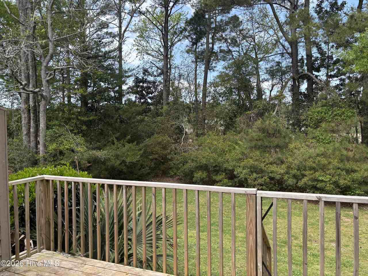 215 Saint Luke Ct - Photo 4 of 6