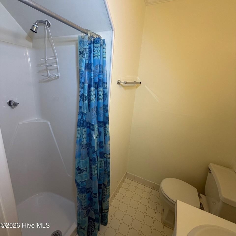 3208 Ellsworth Dr - Photo 6 of 20