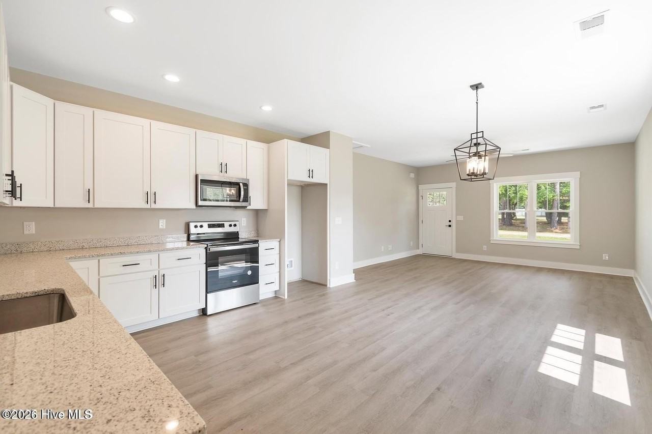 949 Lower County St Sw - Photo 4 of 19