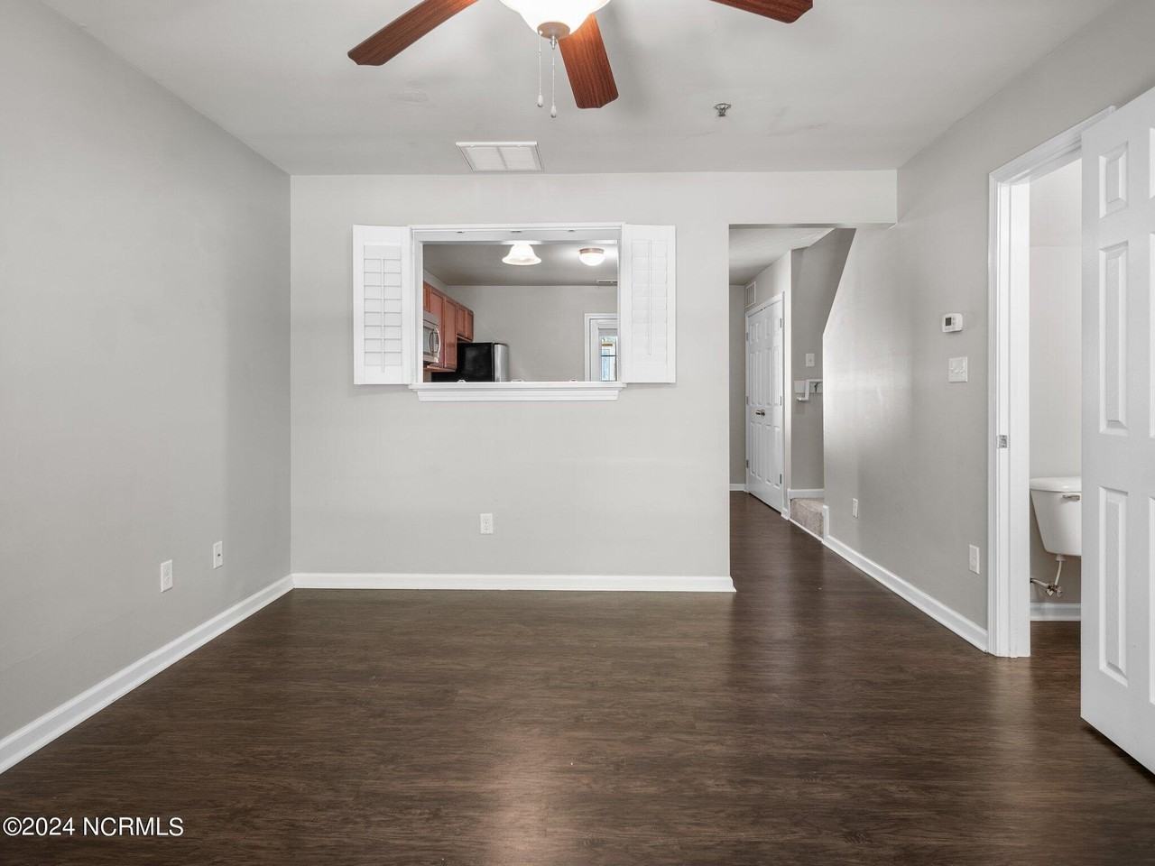 136 Greenford Pl - Photo 4 of 19