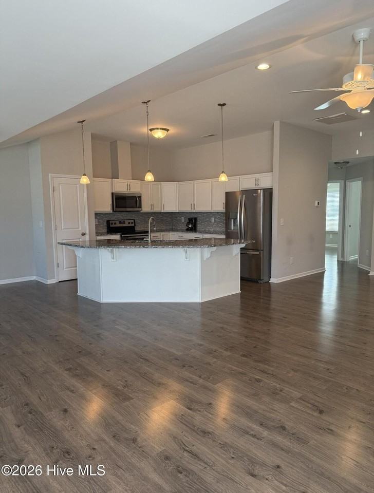 2644 Rhinestone Dr - Photo 3 of 17