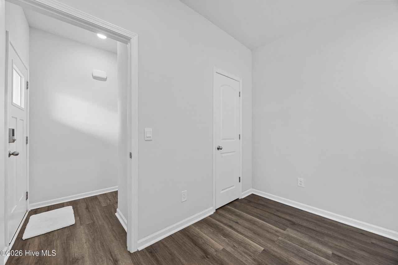 11 N Farmhouse Dr Lot 2015 - Photo 7 of 33