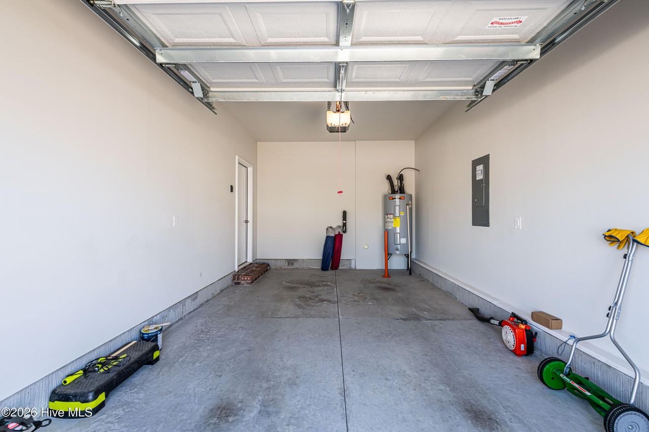 403 Blockade Shoal Ln - Photo 4 of 50