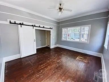 317 E 31st St #A - Photo 3 of 13