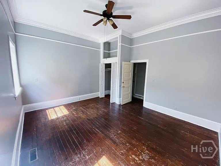 317 E 31st St #A - Photo 5 of 13