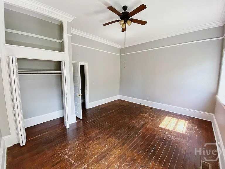 317 E 31st St #A - Photo 6 of 13