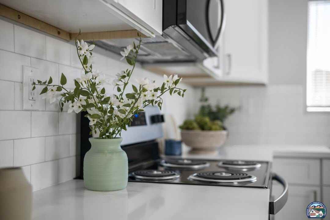 365 W Heil Ave - Photo 7 of 23