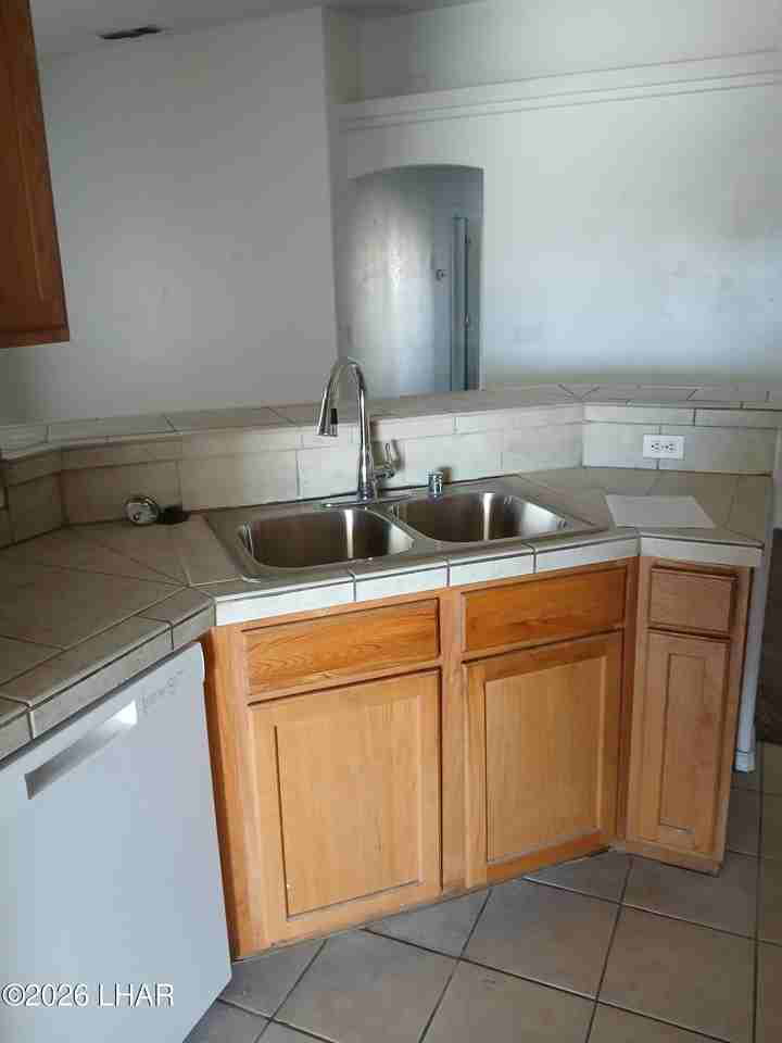 2835 Barbara Dr Unit 101 - Photo 5 of 16