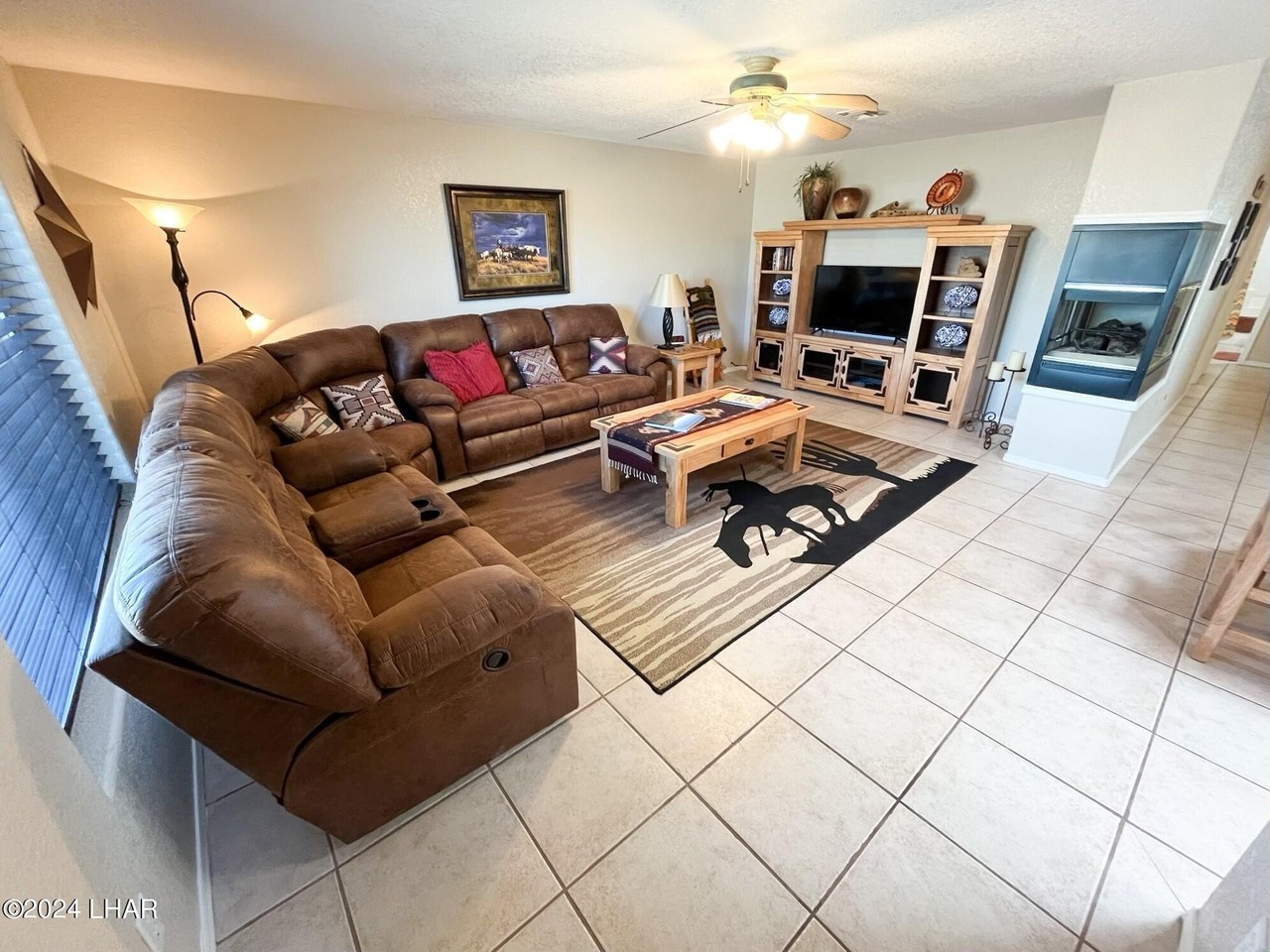 3076 Tripoli Dr - Photo 2 of 23