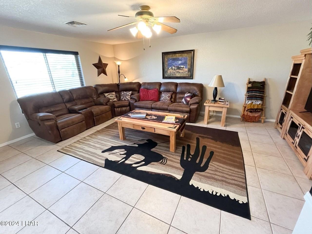 3076 Tripoli Dr - Photo 3 of 23