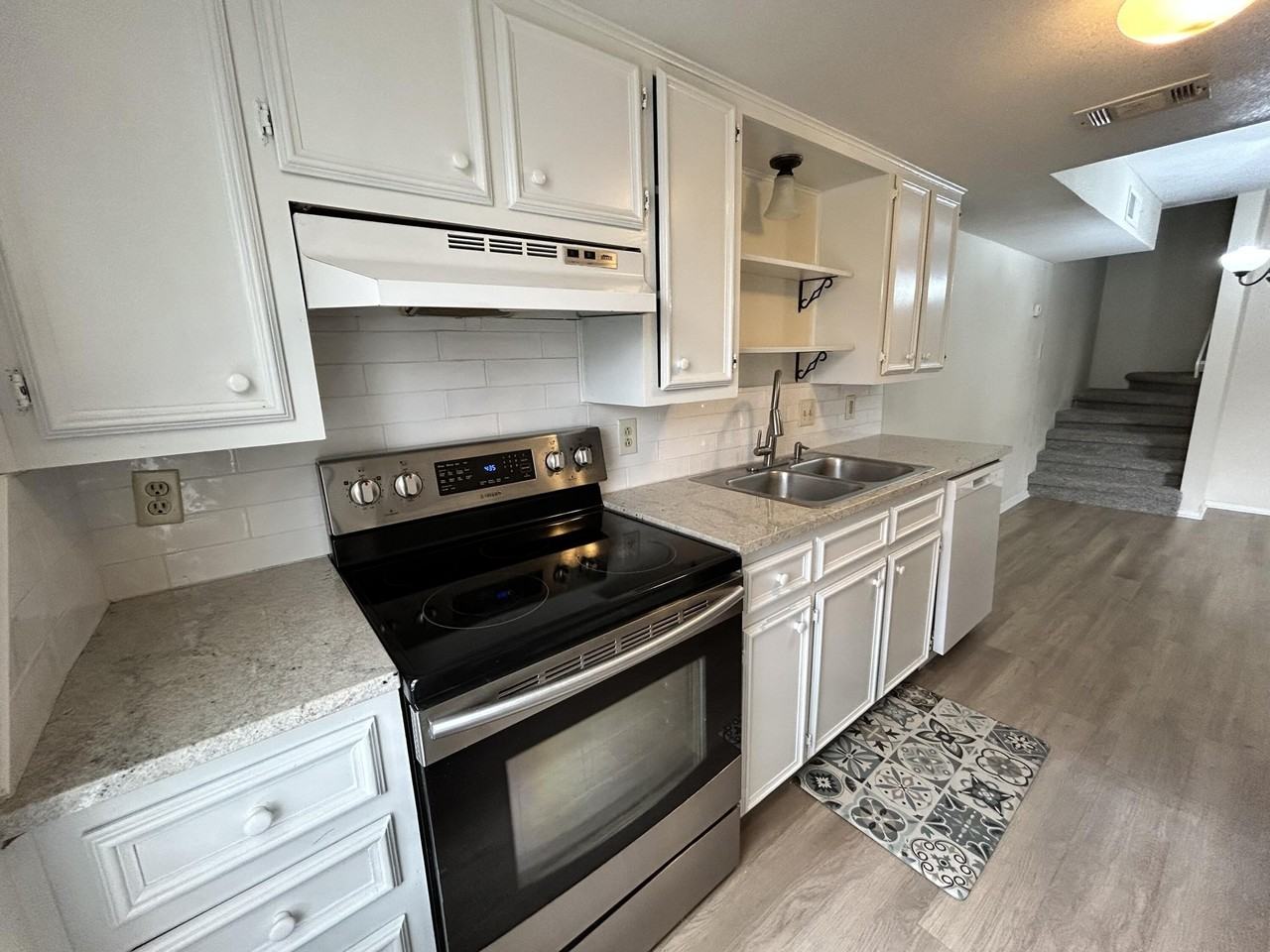 8601 Memphis Dr #A8 - Photo 7 of 13