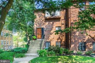 1023 Quincy St Ne - Photo 1 of 1