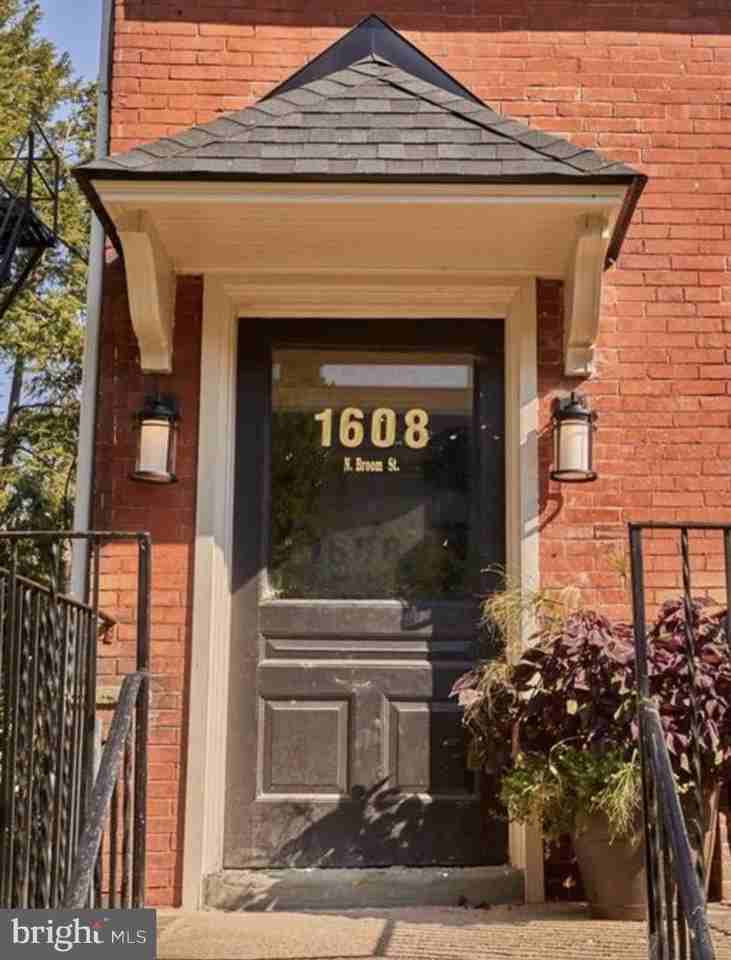 1608 N Broom St - Photo 2 of 12