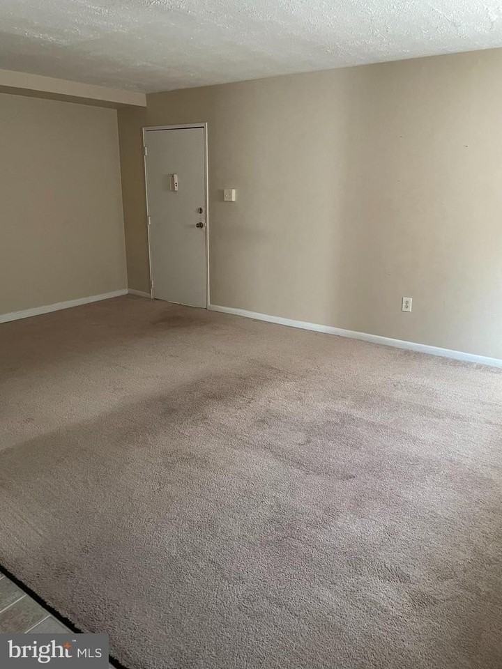 102 2nd St - Photo 4 of 15