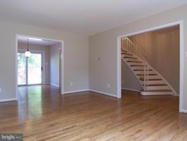 featured image of 8502 Lakinhurst Ln