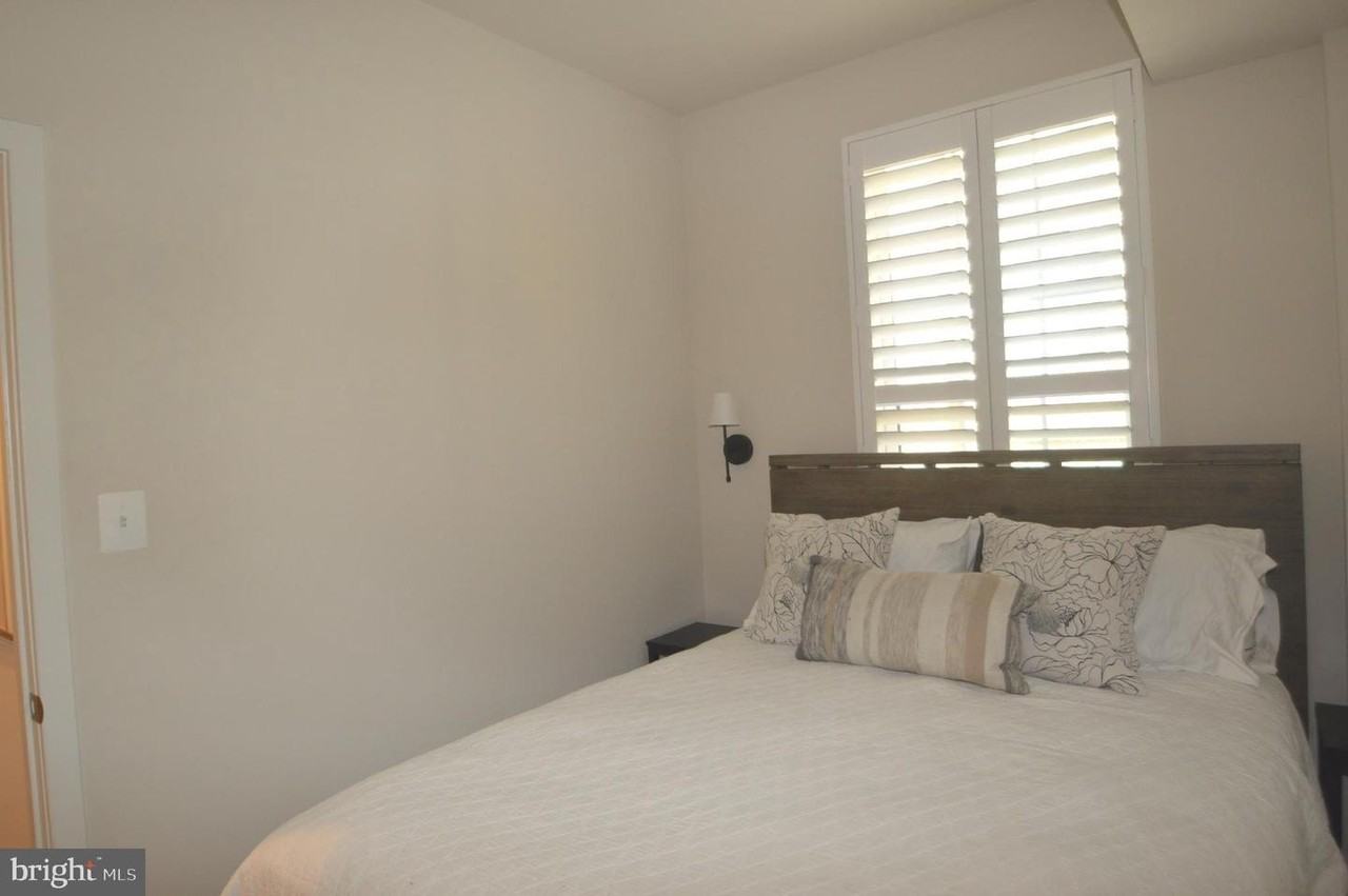 13943 Airfoil Rd - Photo 4 of 31