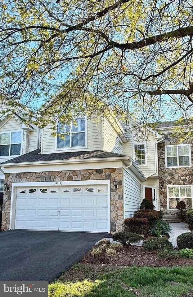 19913 Naples Lakes Ter - Photo 2 of 38