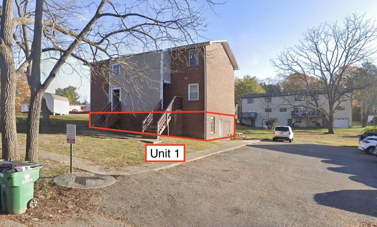 Center St - Photo 3 of 11