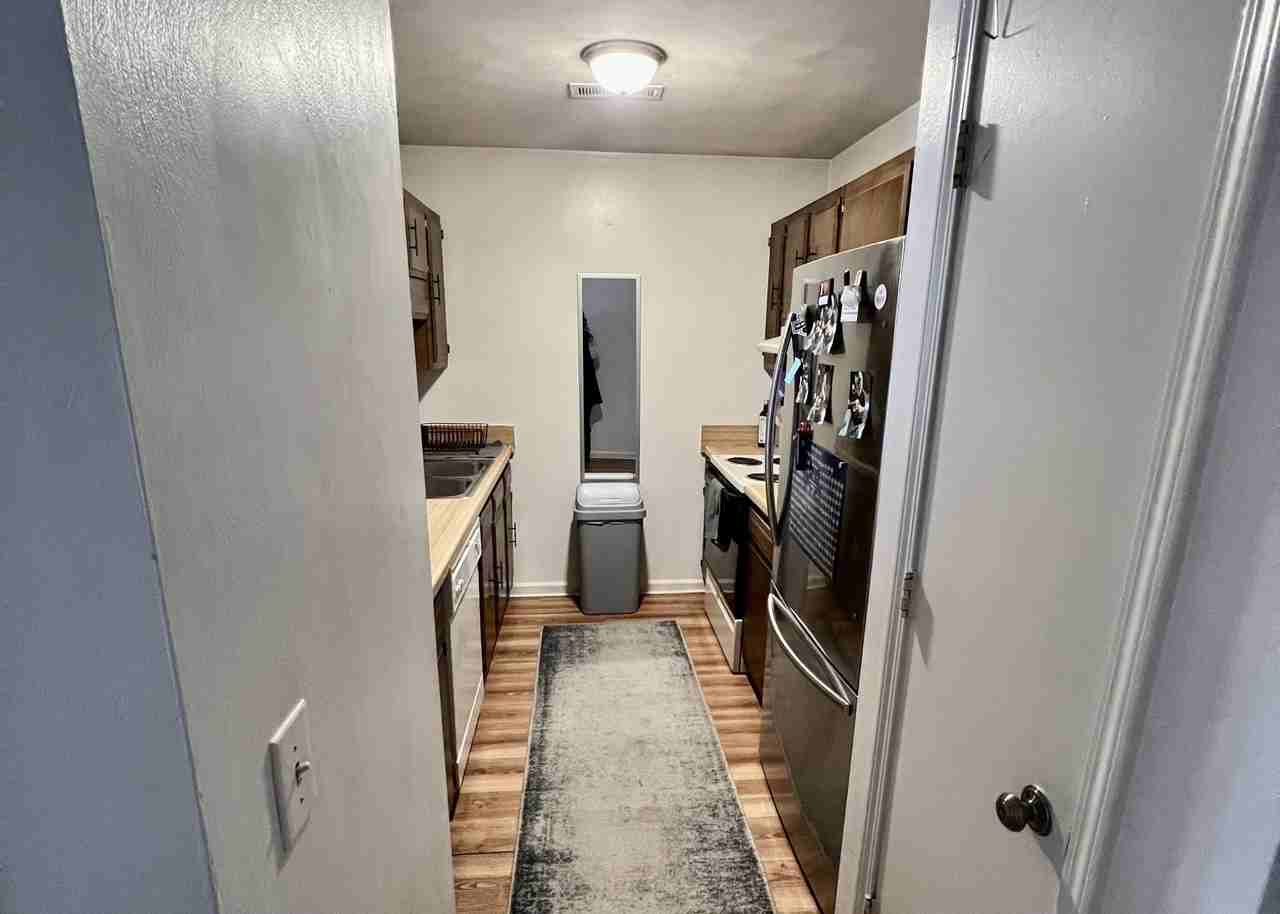 Center St - Photo 6 of 11