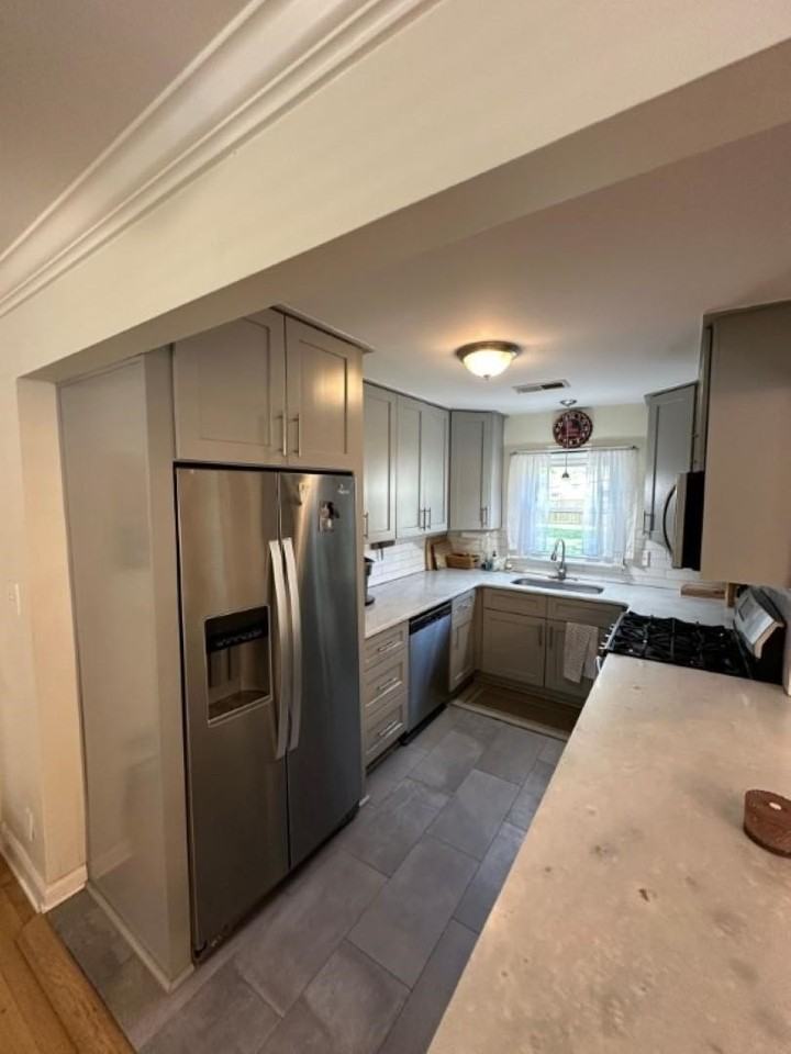 1221 W Perkins Rd - Photo 3 of 20