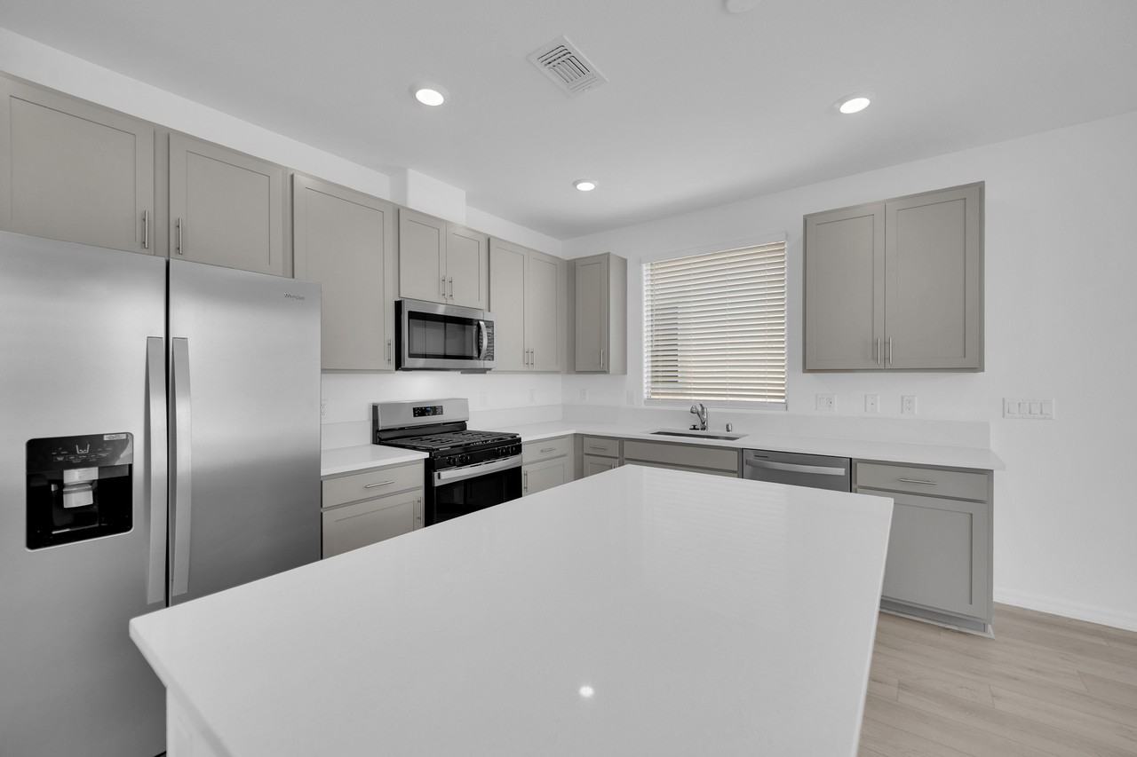 5916 Obsidian Sky Ave #1 - Photo 2 of 31