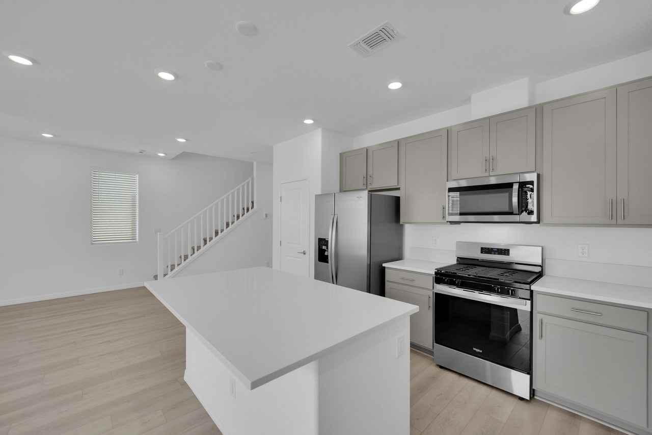 5916 Obsidian Sky Ave #1 - Photo 3 of 31