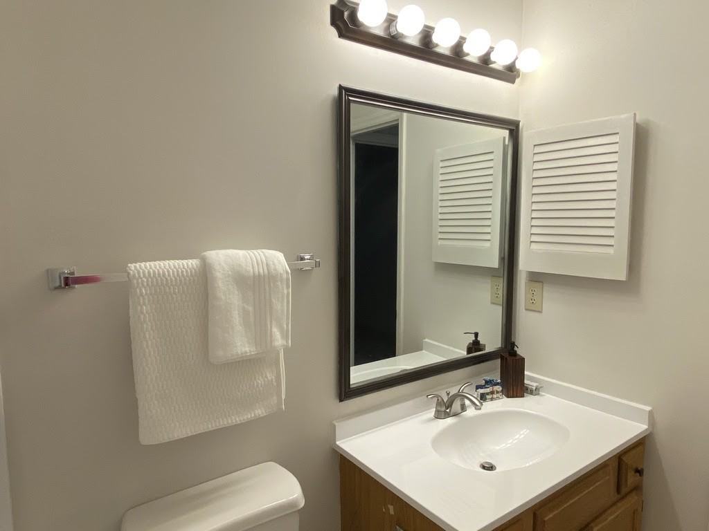 118 W Skyhawk Dr #1 - Photo 3 of 45