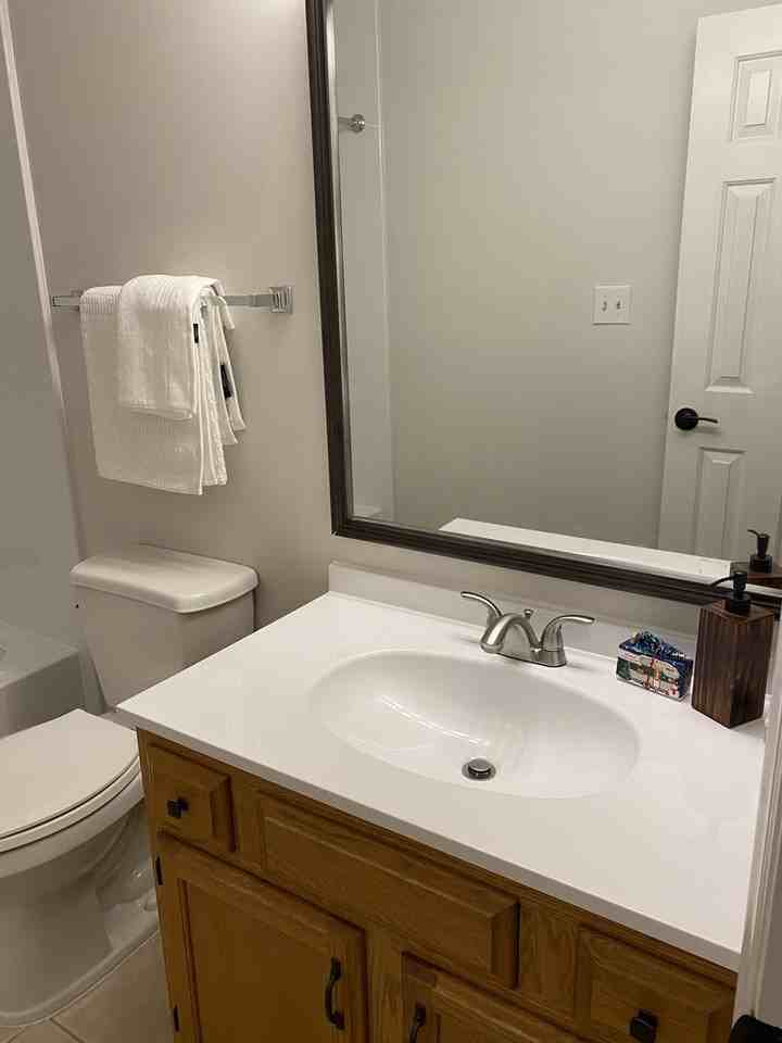 118 W Skyhawk Dr #1 - Photo 4 of 45