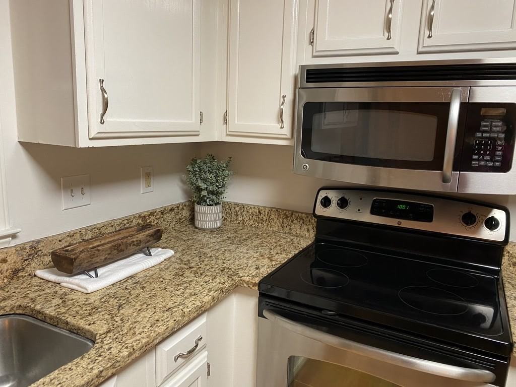 118 W Skyhawk Dr #1 - Photo 6 of 45