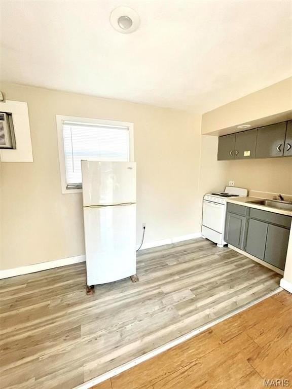 9902 W Main St #4 - Photo 3 of 6