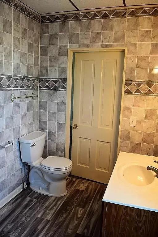 910 Avenue B #1 - Photo 4 of 21