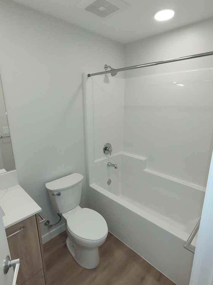 416 Royal Ave Null #208 - Photo 4 of 10