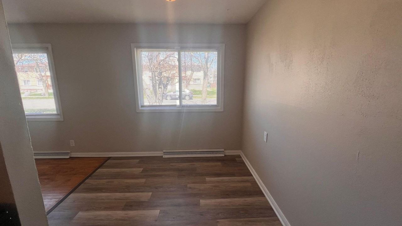 9335 W Sheridan Ave #1 - Photo 3 of 18