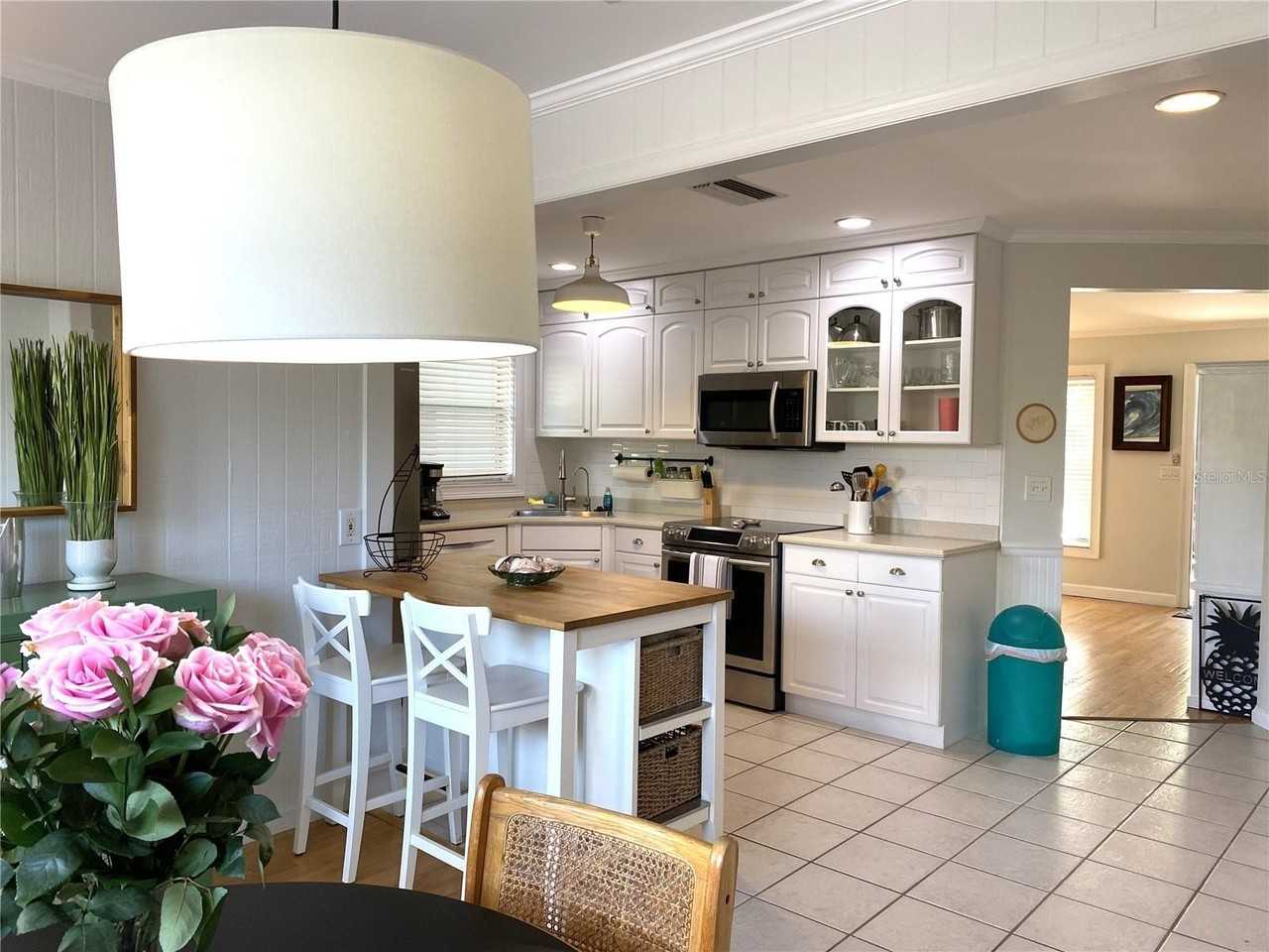 2403 Browning St - Photo 6 of 30