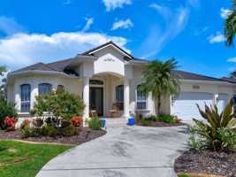 featured image of 3252 Antigua Dr