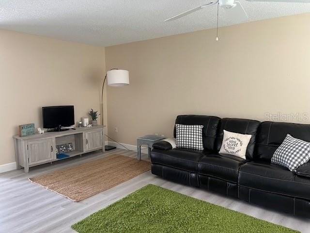 4192 Gingold St - Photo 3 of 16