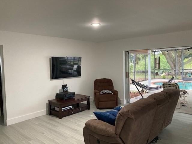 18312 Driggers Ave - Photo 4 of 10