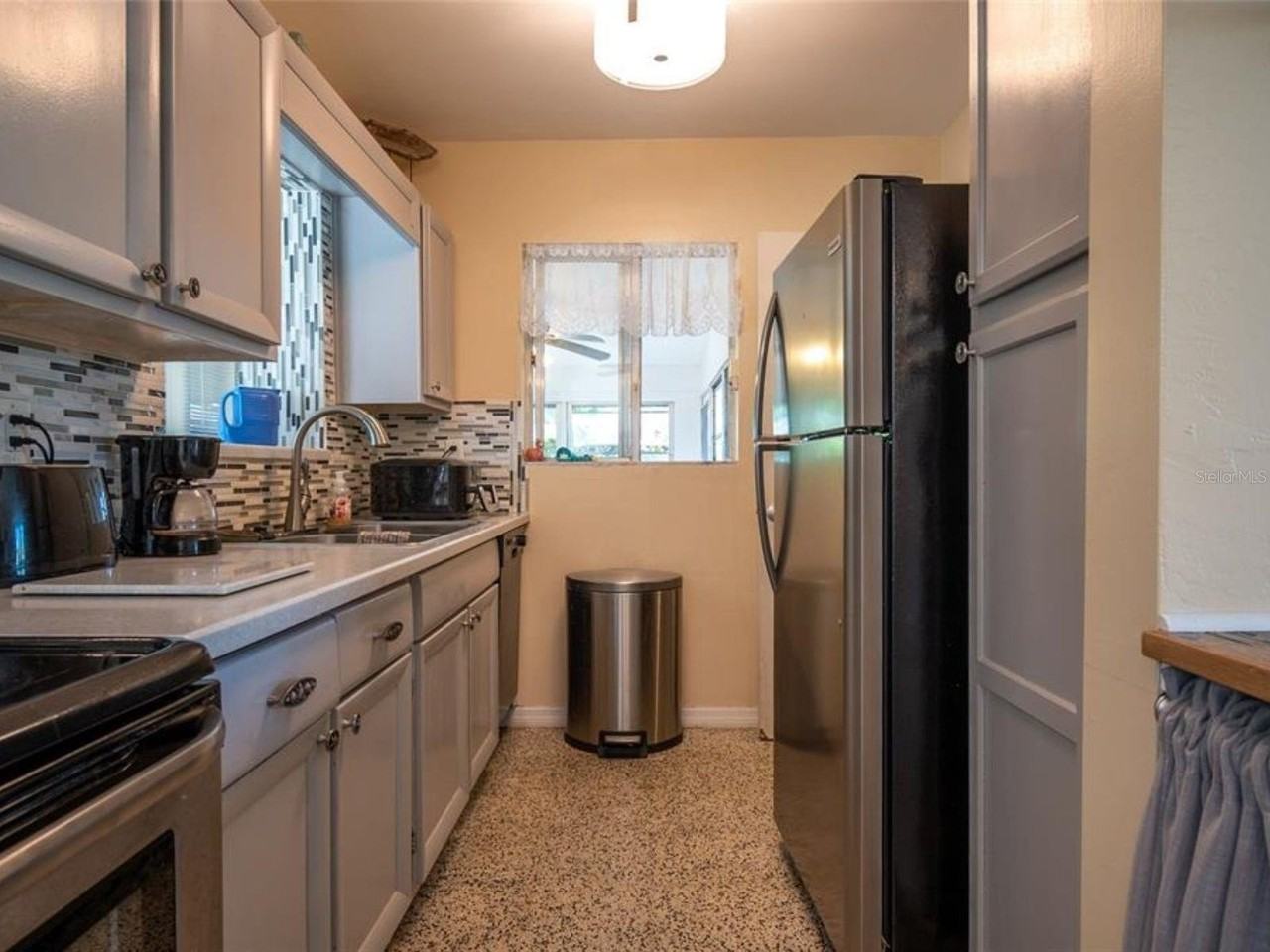 2456 Elkcam Blvd - Photo 7 of 18