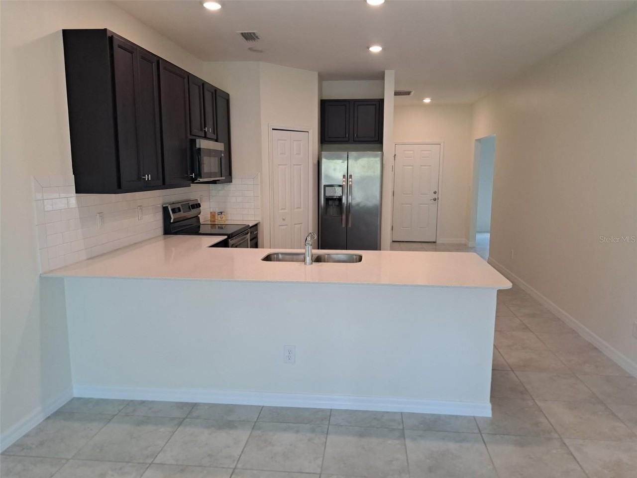 138 Jade St - Photo 6 of 23