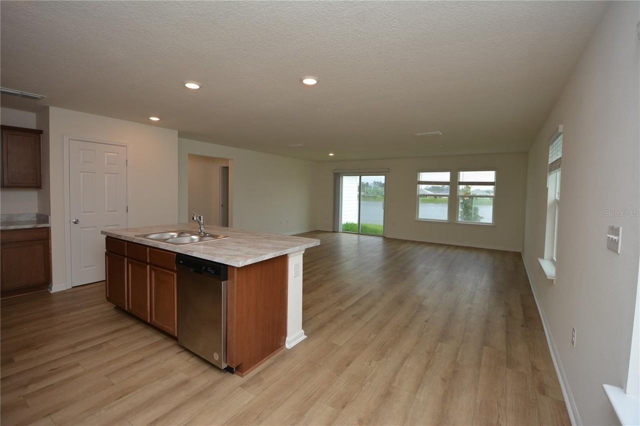 19 Waverly Ln - Photo 5 of 24