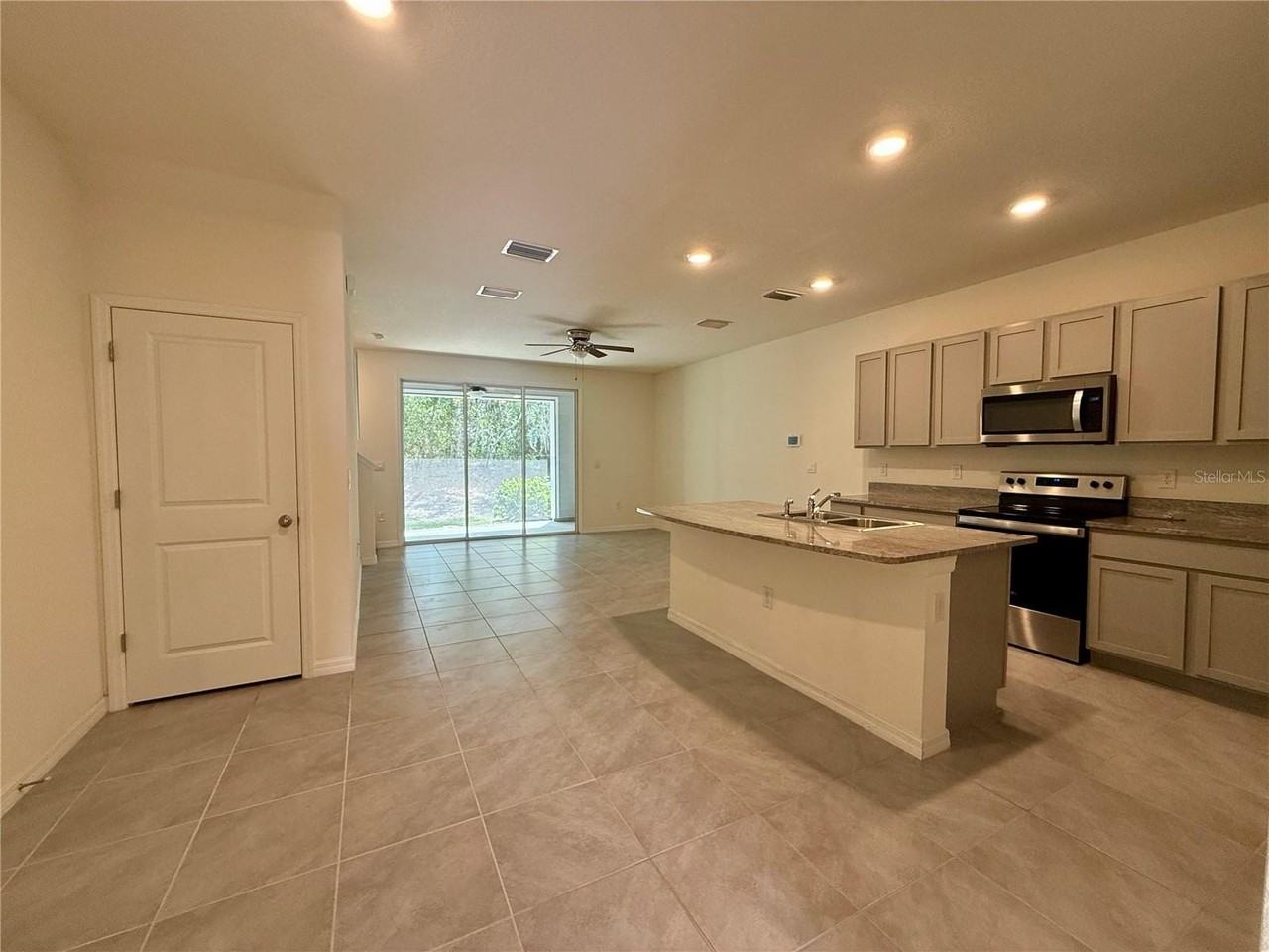 13781 Nw 9th Rd - Photo 5 of 39