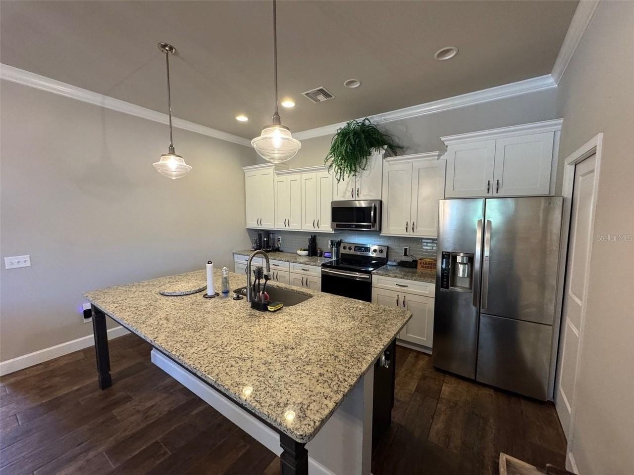 12002 Sw 29th Pl - Photo 7 of 19