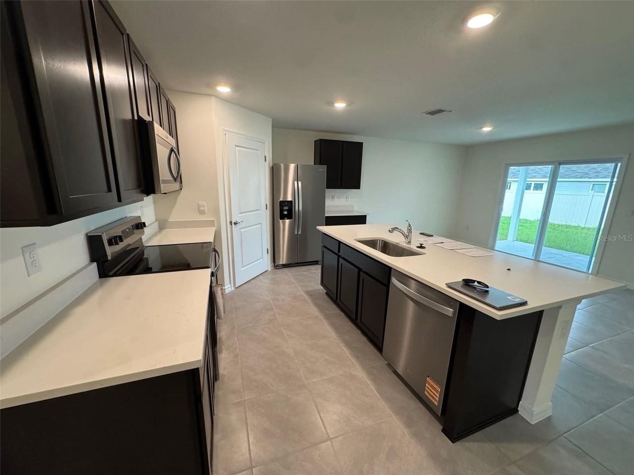 1918 Nw 246th Ter - Photo 2 of 17